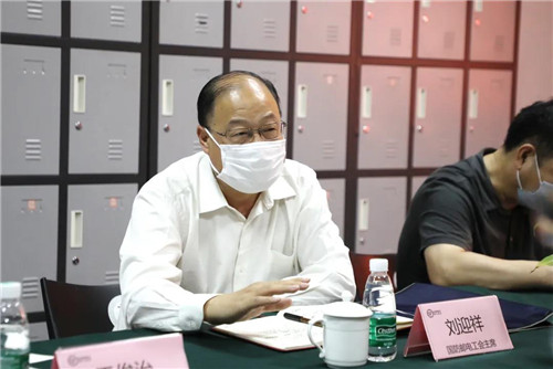 中华全国总工会书记处书记王俊治到北京顺丰调研