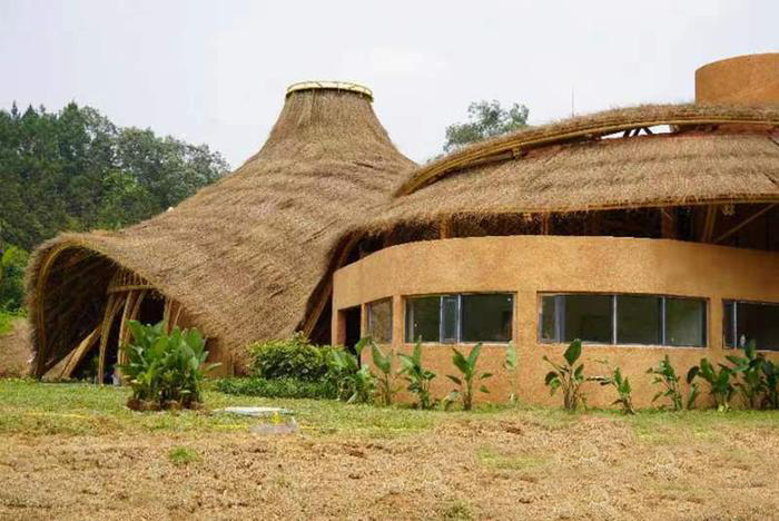 海南省五指山市毛纳村游客中心4月29日开放