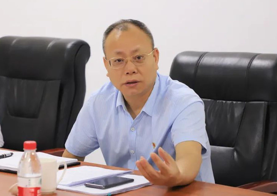 海南省定安县委书记赴相关单位督导主题教育开展情况