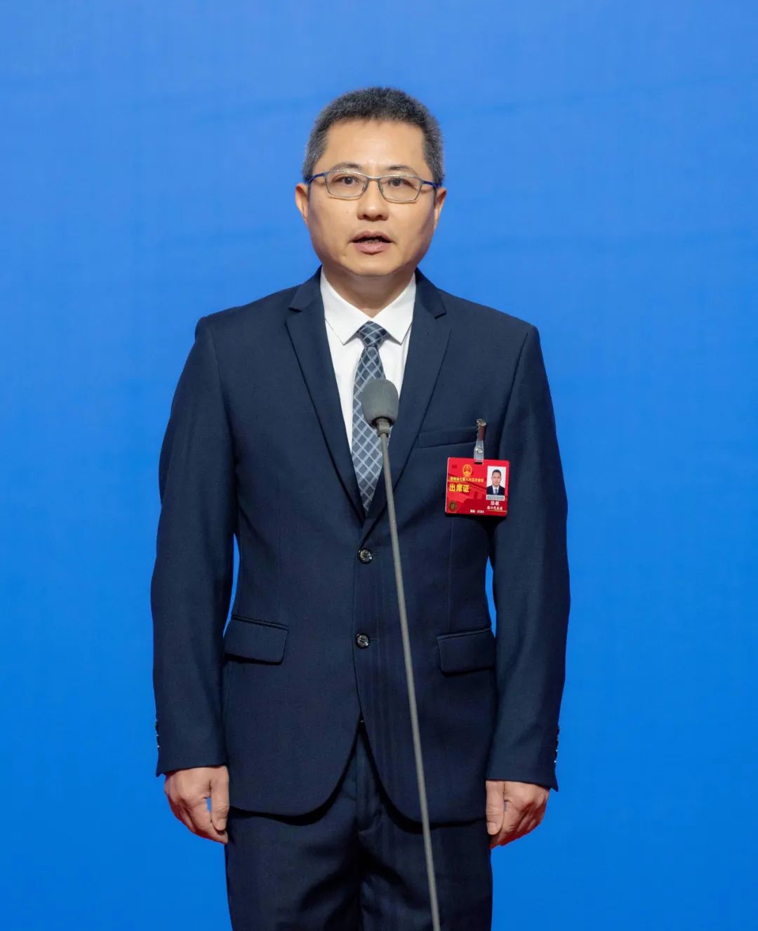 海南省人大代表,海口市委常委,市人民政府副市长,海口综合保税区工委