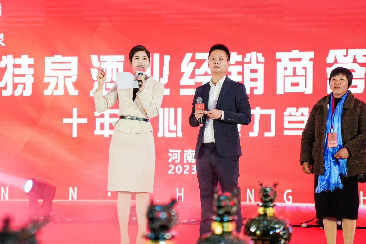 内蒙古宁城县原副县长,宁城县酒乡文化研究会会长张洪林,河南省名人