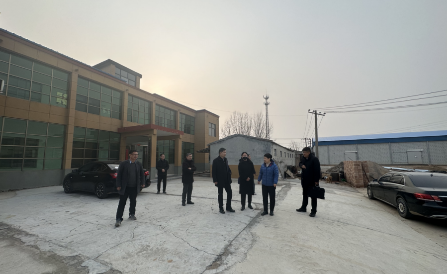 河南新乡市供销社监事会主任段红伟一行到延津县调研指导为农服务中心