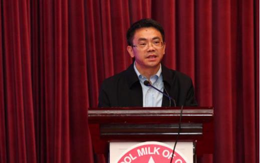 陈良伟书记在致辞中指出,奶业一直是浙江省畜牧业的重要内容,虽奶牛
