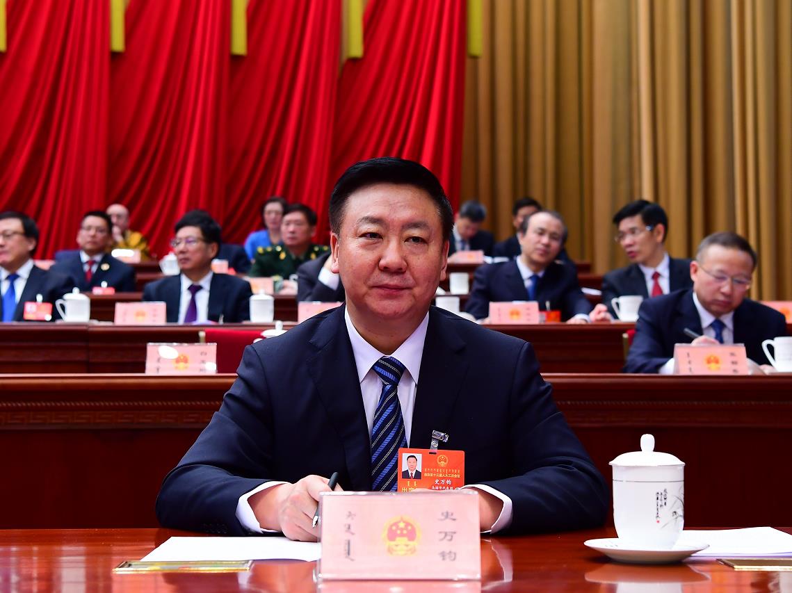 加快产业转型升级 优化营商环境