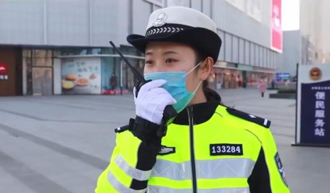 沭阳交警小姐姐无人机喊话"戴口罩"