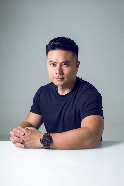 猛犸电动创始人王振飞技术革新的偏执者电动车领域的颠覆者