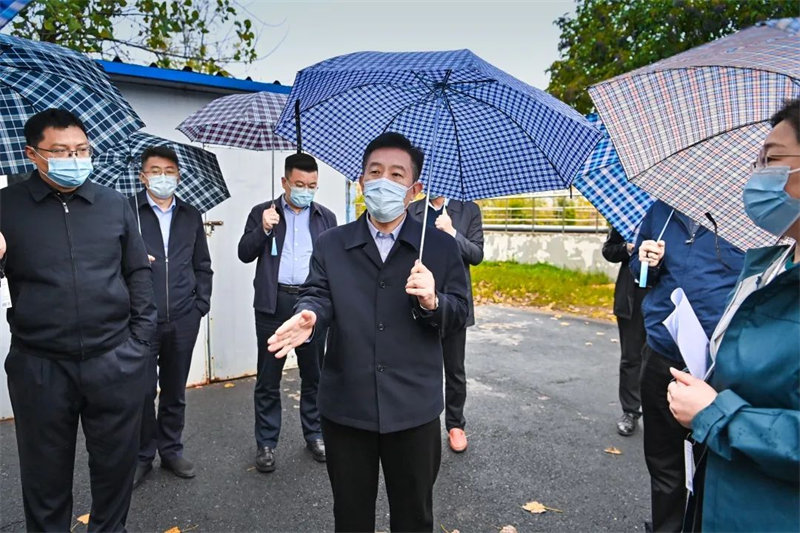 江苏省睢宁县委书记专题调研污水处理工作