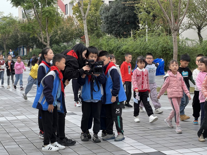 四川简阳小记者初体验